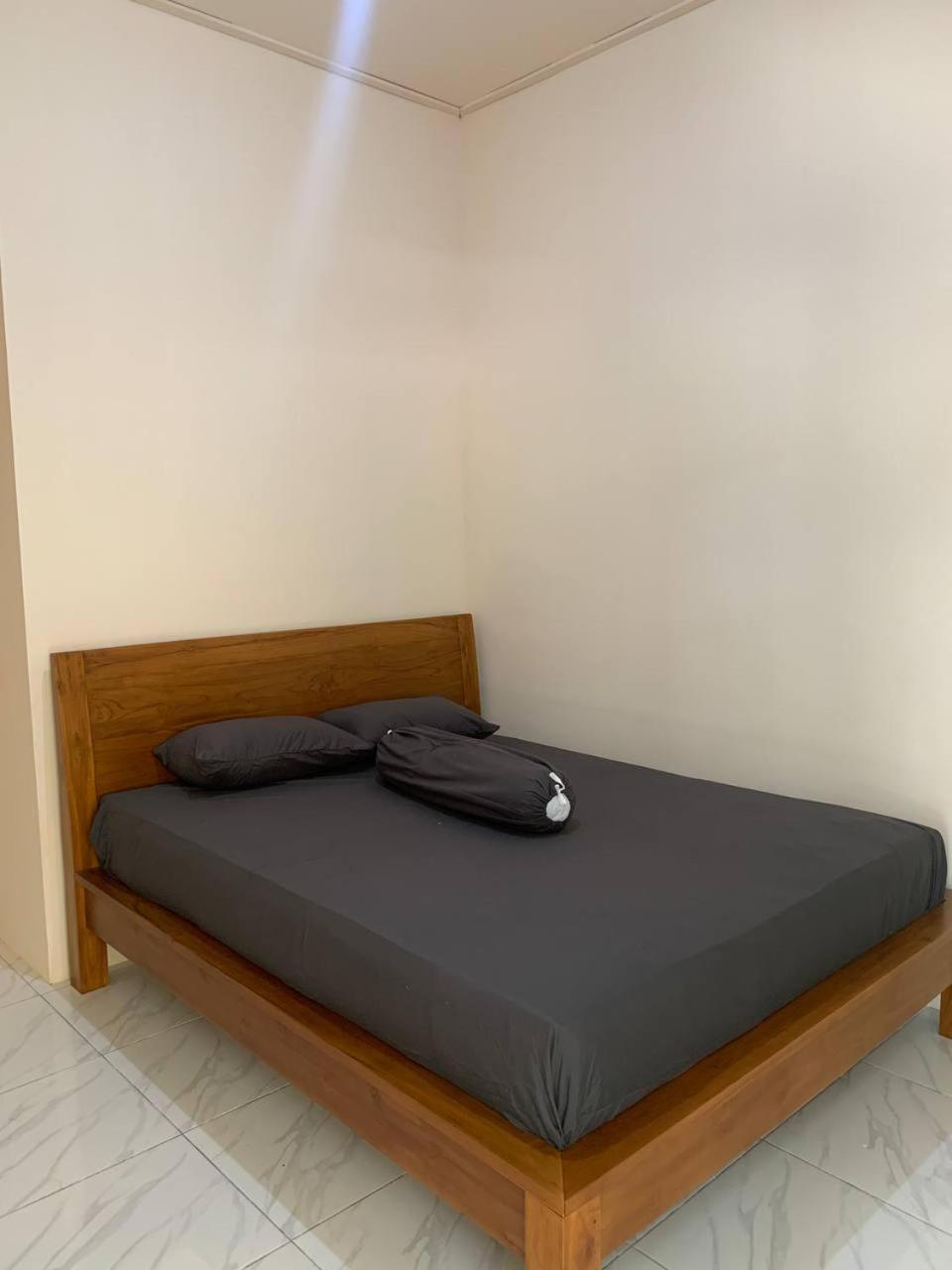 Dikky Guest House Near Bangsal And Sira Pemenang 외부 사진